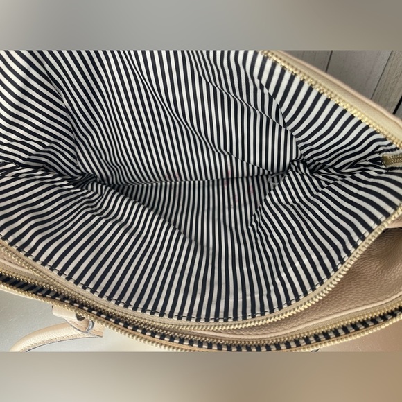 Kate Spade Cobble Hill Tote Bag Beige Cream Carry All Top Handle Pebble Leather - Picture 4 of 12